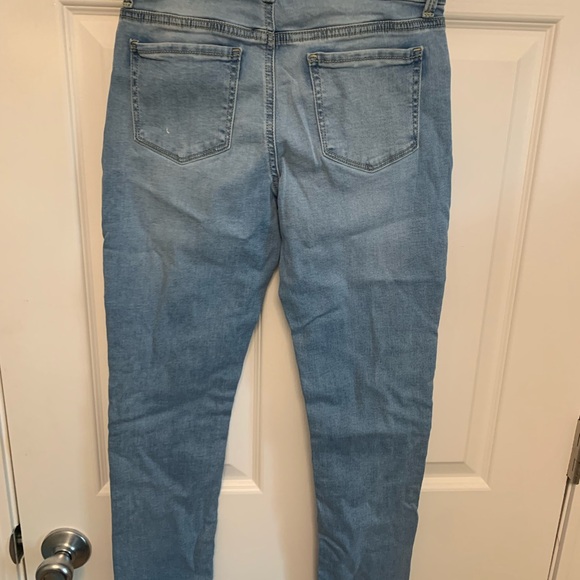SO Blue Distressed Jeggings new. Size 14 girls. - Picture 8 of 12